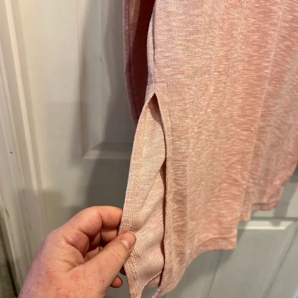 J. Crew Vintage‎ Fleece Women’s Pink Turtleneck Tunic Sweater Size Medium - Picture 6 of 7